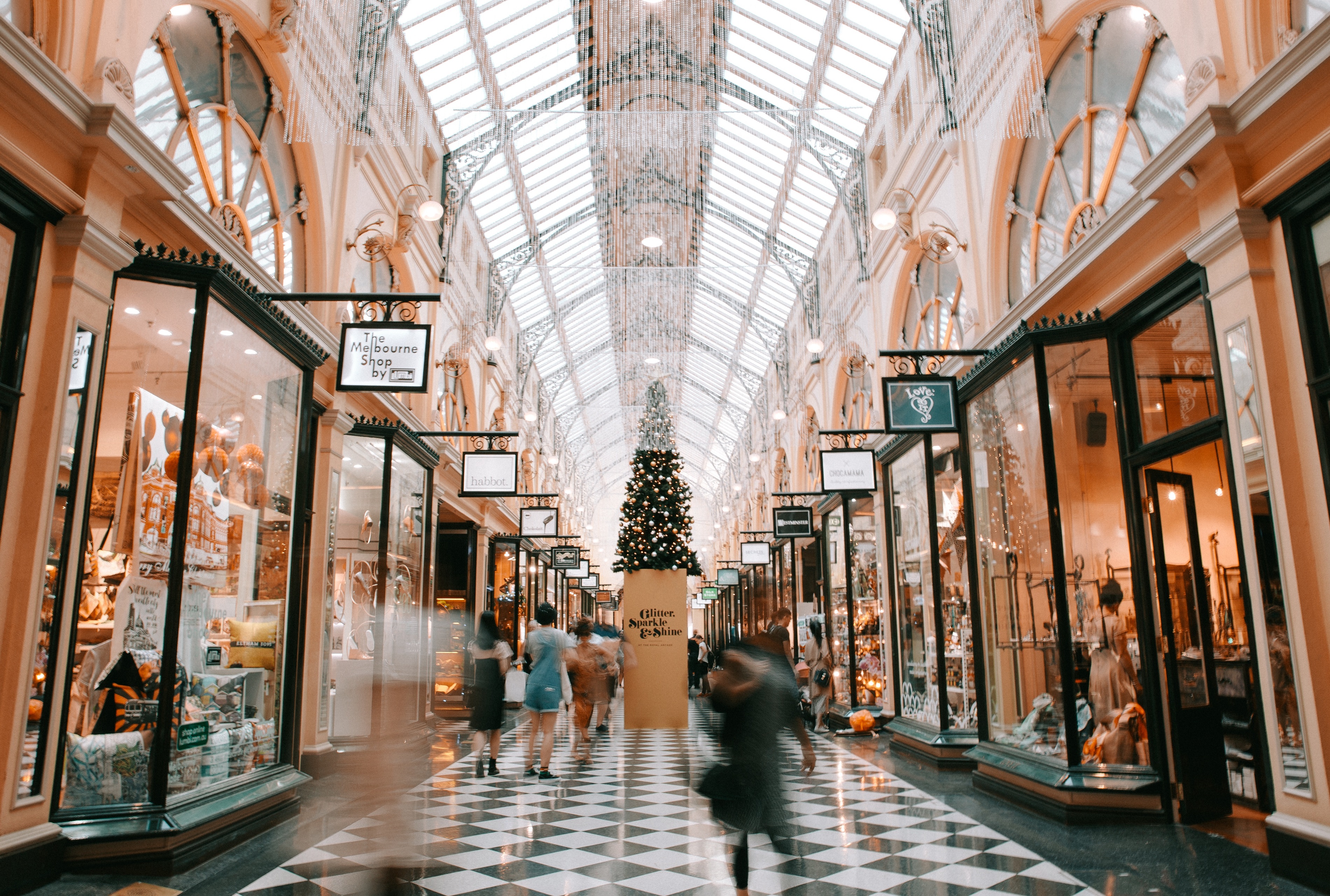 Shopping centre Lisa Fisher Colour and Style